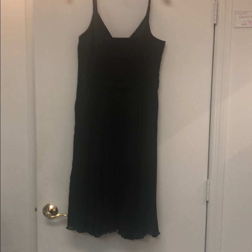 Dress - Picture 4 of 4